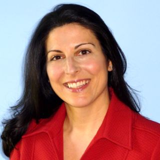 Lisa Woods {#/pub/images/lisa5.jpg}